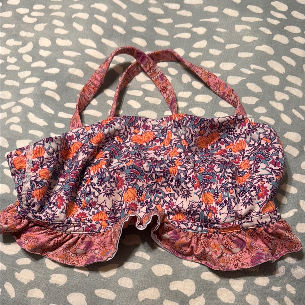 Floral Print Ruffled Sports Bra